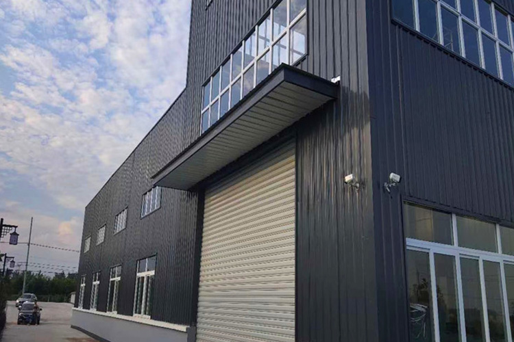 通遼鋼結(jié)構(gòu)網(wǎng)架的荷載量如何計(jì)算?