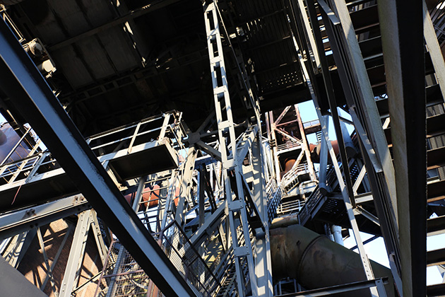 鋼結構廠家對通遼鋼結構的結構分析與穩定性設計