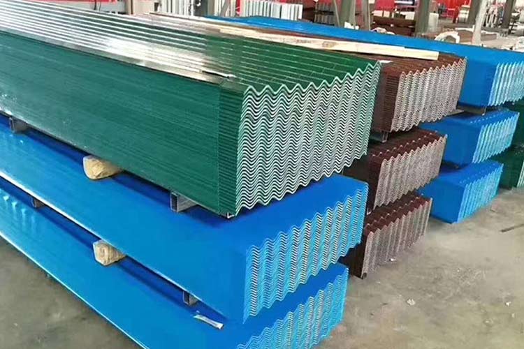 呼和浩特彩板廠家打好夏家安全生產(chǎn)保衛(wèi)戰(zhàn)